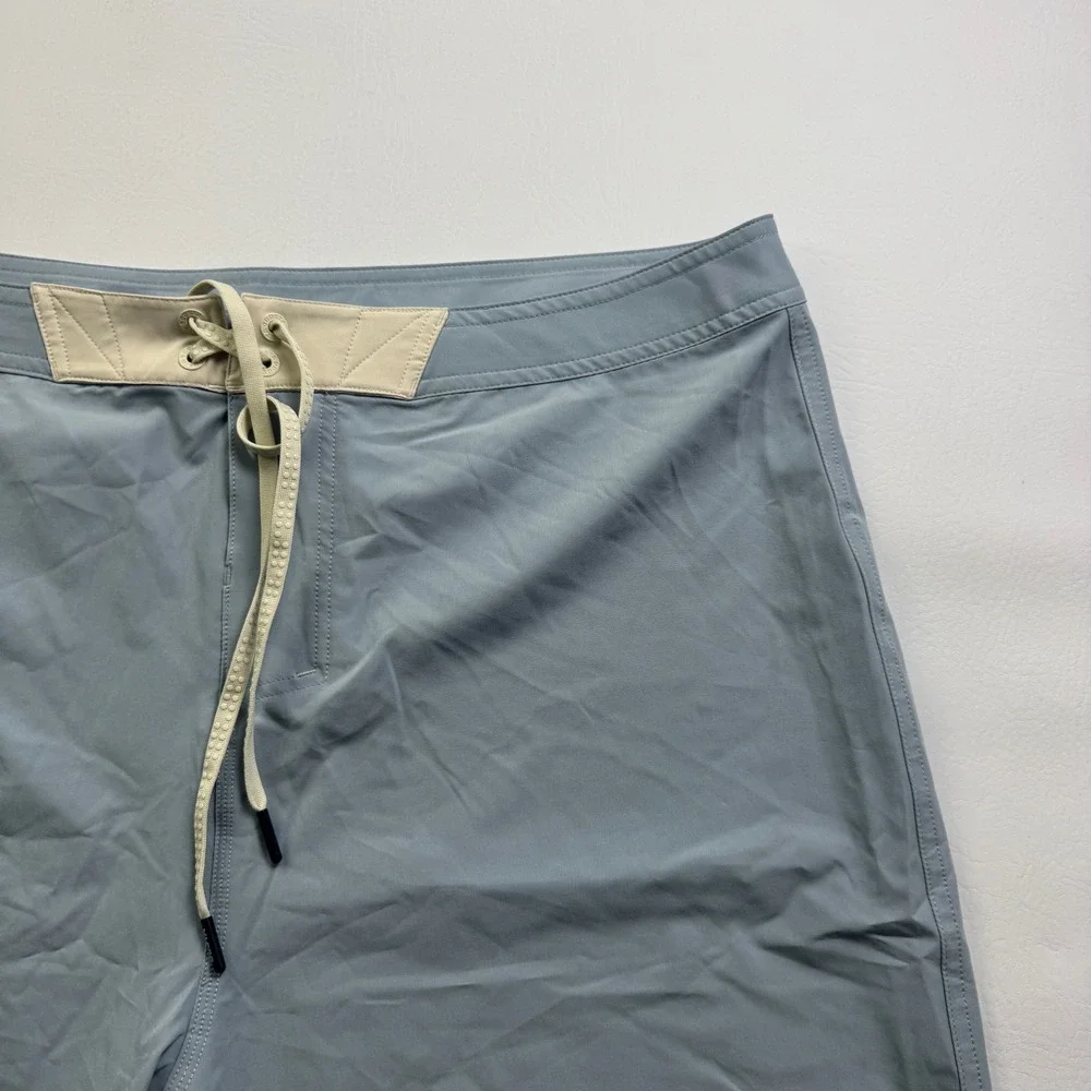 Costa Del Mar Men Board Shorts Light Blue Gray Size 36 Scalloped Hem Swim Trunks